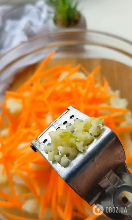 Как вкусно замариновать цветную капусту: с морковью и чесноком