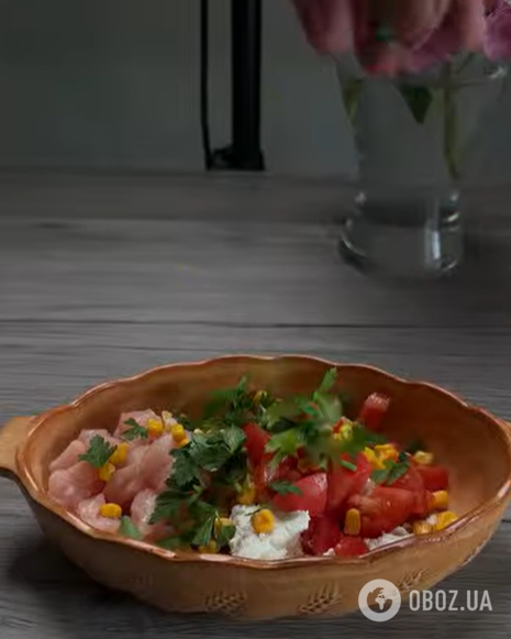 Вкусная запеканка с куриным филе и творогом: вариант питательного блюда на обед