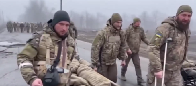 Россияне показали "отход ВСУ из Покровска" и эпично опозорились: сгенерированное ИИ видео высмеяли в сети