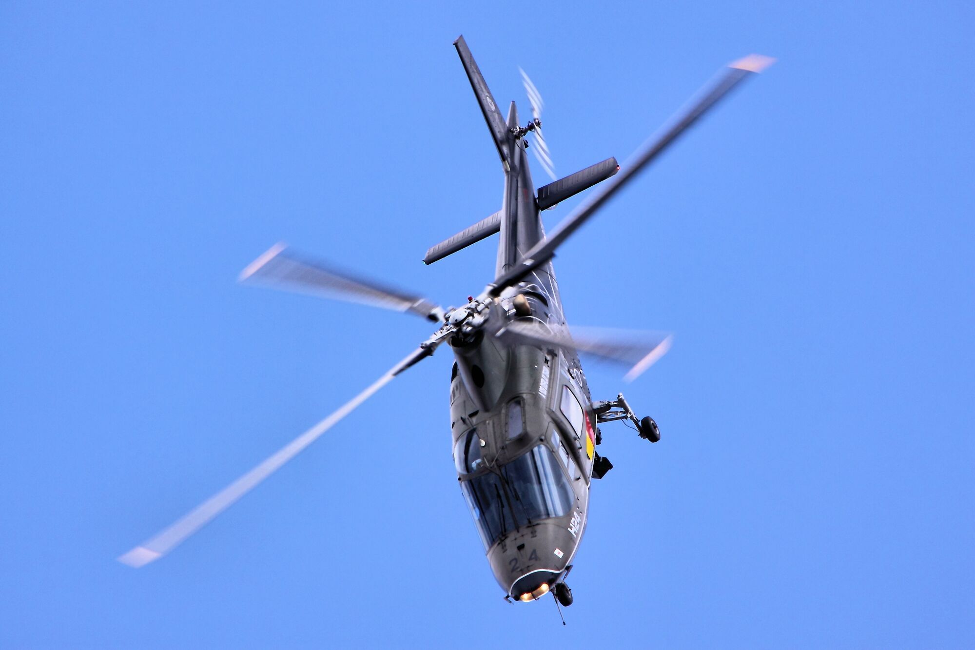 Справжні рекордсмени: названі найшвидші військові вертольоти в історії