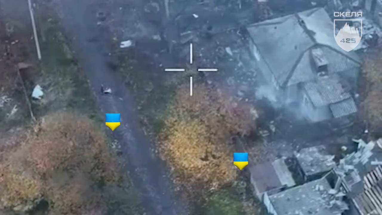 Українські штурмові групи проводять зачистку вулиць у Покровську: з'явились кадри операції. Відео