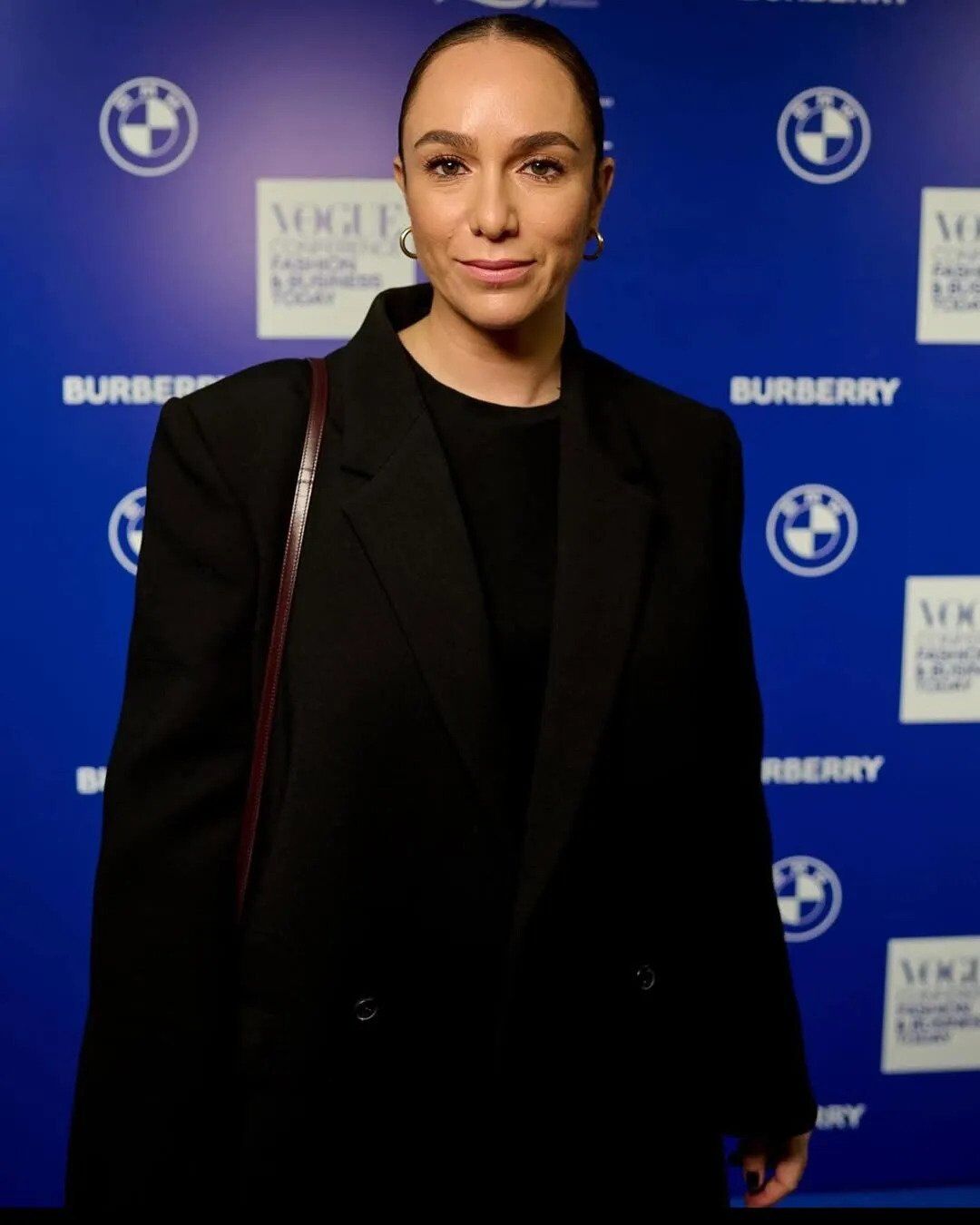 Дочь россиянки и "подружка" звезд-путинистов: что известно о жене скандального Миндича и где она может быть после побега мужа за границу