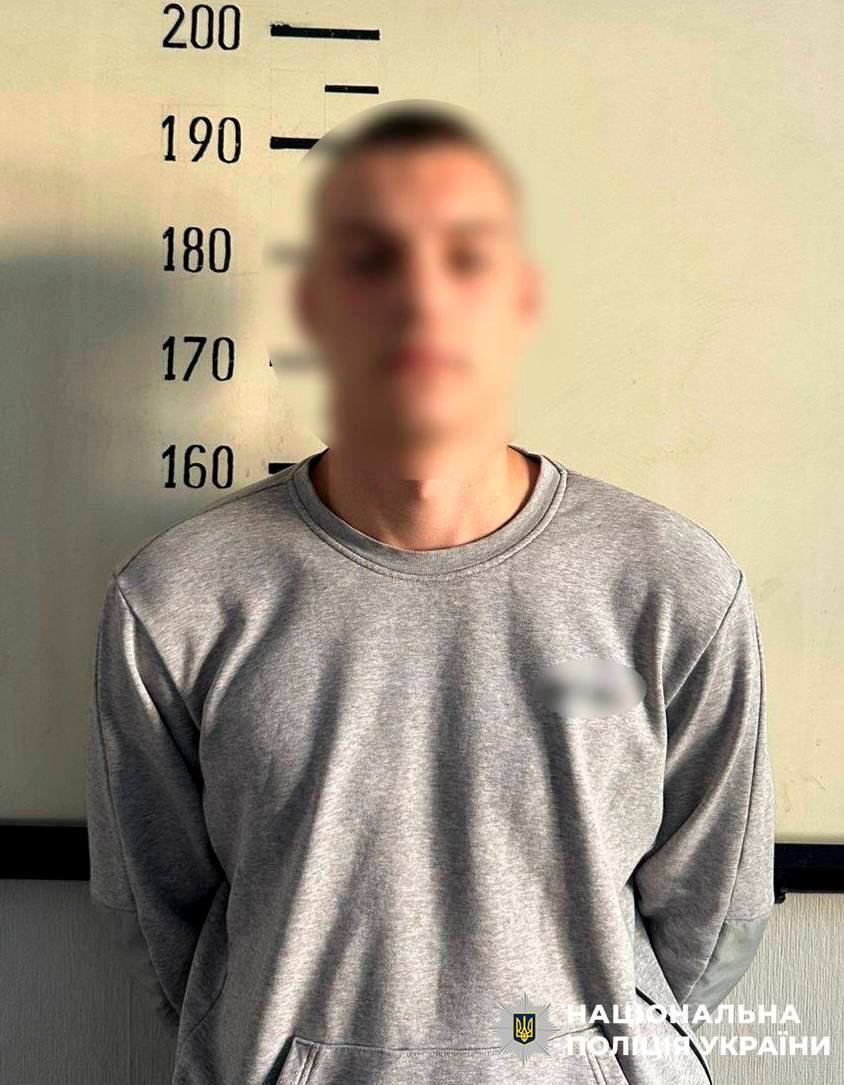 В Киеве двое парней едва не убили соседа из-за якобы громкой музыки. Подробности и фото