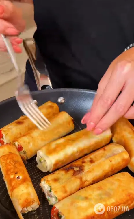 Поживний перекус з лаваша: загорніть курку, овочі та гриби