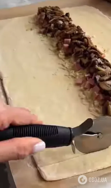 Лінивий пиріг з листкового тіста для ситного обіду: готується за лічені хвилини