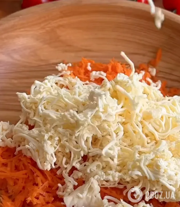 Корисна намазка із сирої моркви та плавленого сиру: найпростіший рецепт