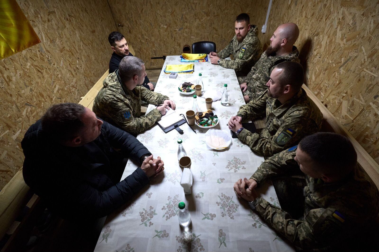 Потрібно більше дронів, техніки і людей: Паліса розповів про нараду президента з військовими на Запоріжжі. Фото