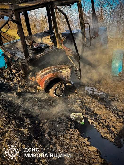 На Николаевщине трактор подорвался на боеприпасе: водителя госпитализировали. Фото