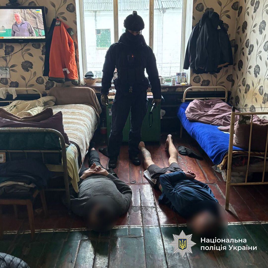 Организовали наркотрафик в исправительную колонию: на Житомирщине разоблачили банду во главе со "смотрящим". Фото