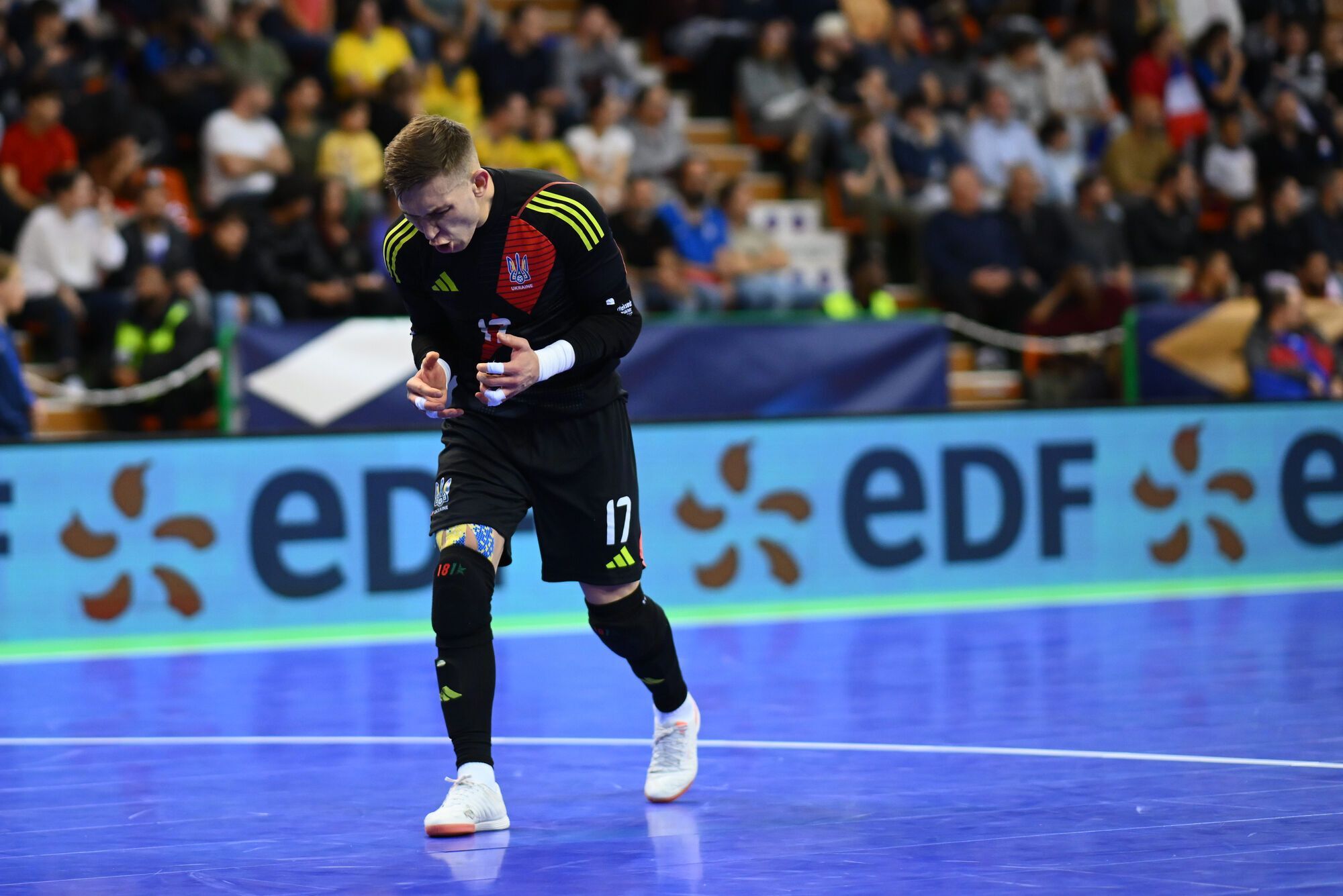 Украина уверенно обыграла на выезде Францию. Сборная по футзалу победила в 12-м матче подряд