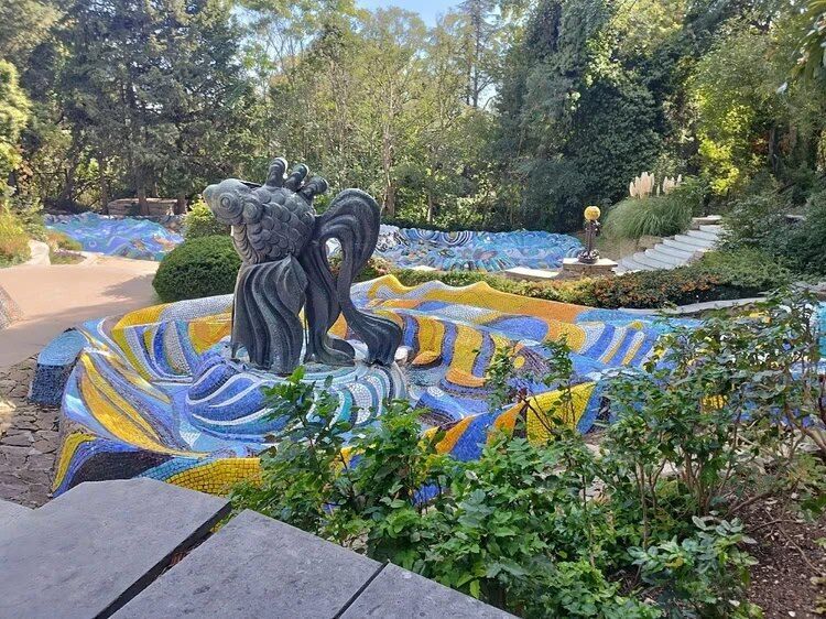 Оккупанты в Крыму снесли уникальный мозаичный комплекс на территории бывшего санатория "Мисхор". Фото