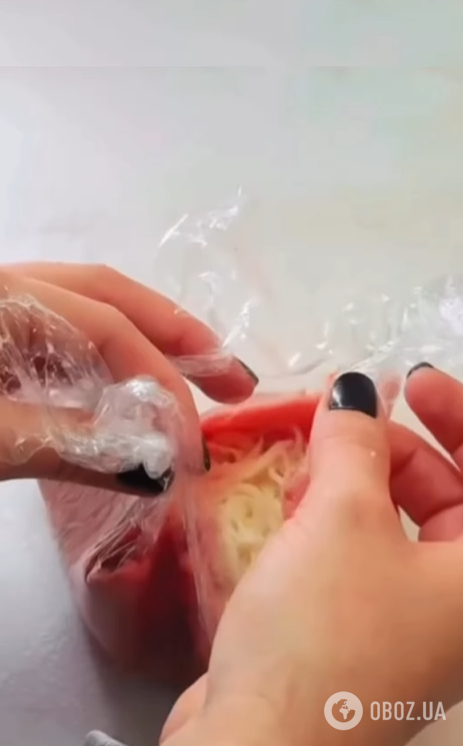 Як приготувати соковиті котлети на обід: рецепт з грибами і твердим сиром