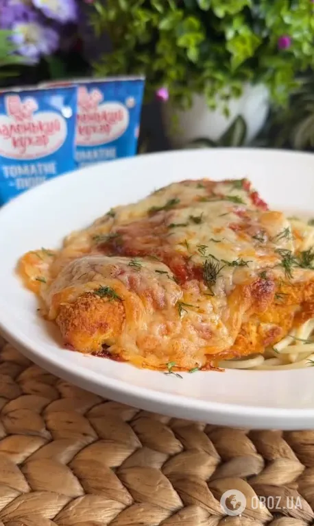 Як смачно приготувати куряче філе до макаронів на вечерю: рецепт по-новому