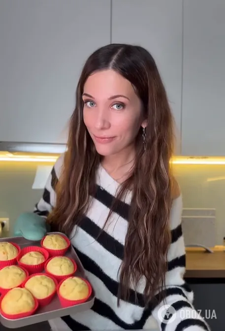 Як приготувати пухкі та ніжні кекси з плавленим сиром: ділимось неочікуваною ідеєю