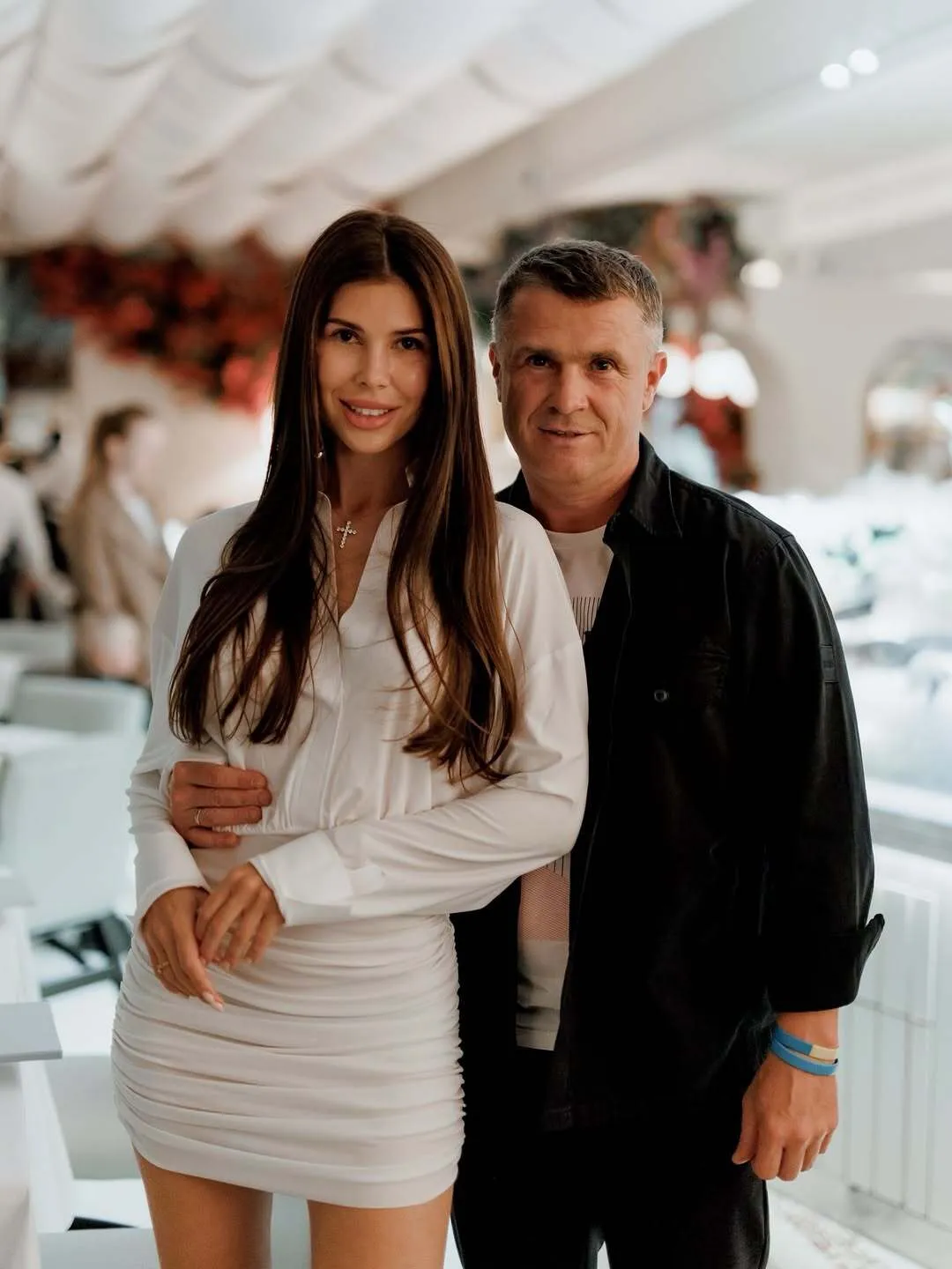 Не узнала нападающего сборной Украины: после неудачного брака и разрыва с Лорак легенда "Динамо" нашел любовь на берегу Днепра