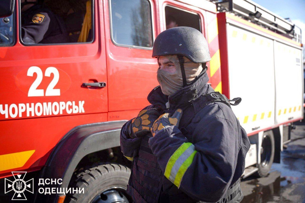 Окупанти атакували ринок у Чорноморську на Одещині: загинули двоє людей, десять поранено. Фото