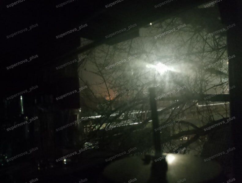 Под прицелом были нефтебаза и НПЗ: дроны атаковали российские Энгельс и Саратов. Фото и видео