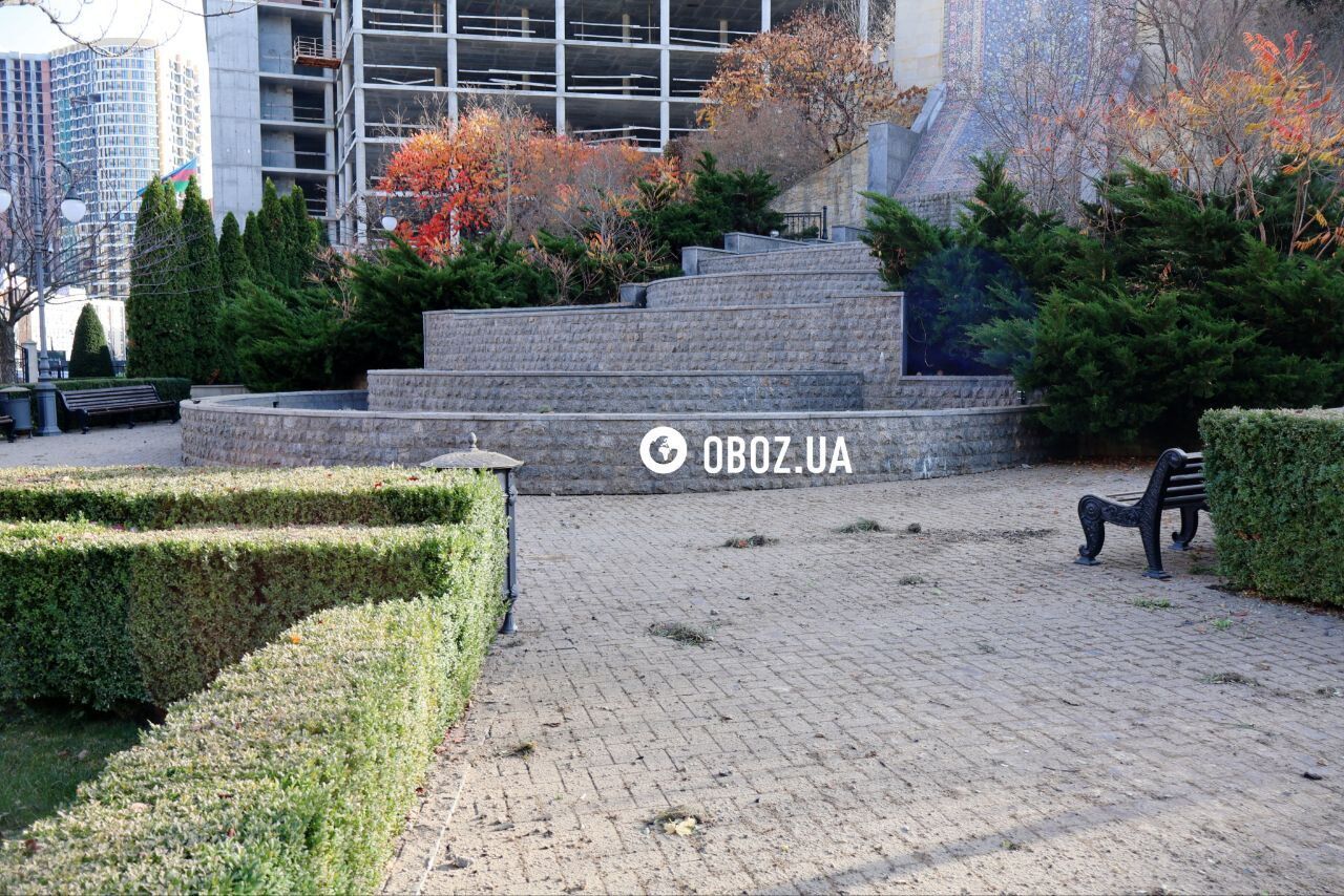 Повреждено ограждение посольства Азербайджана и жилой комплекс: последствия атаки РФ на Лукьяновке в Киеве. Фото и видео