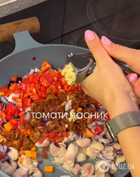 Як смачно приготувати булгур з куркою та овочами: рецепт звичної крупи по-новому