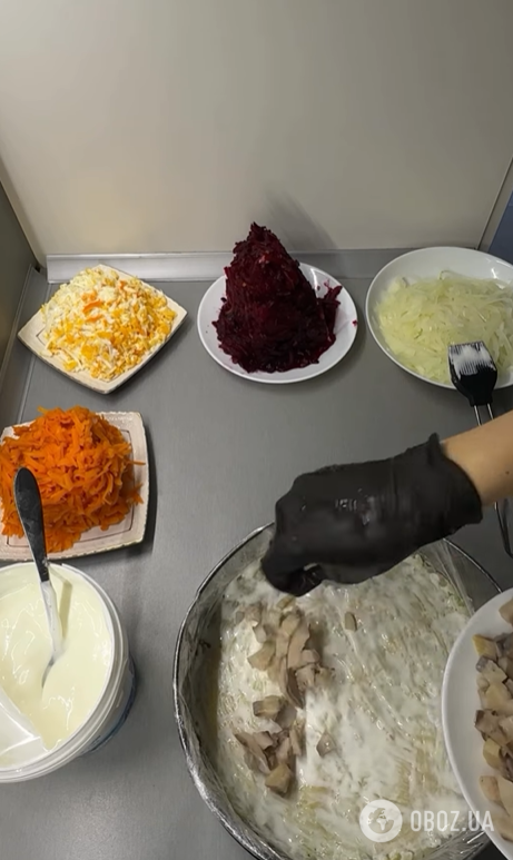 "Шуба" на Новый год, которая не навредит фигуре: как приготовить низкокалорийный праздничный салат