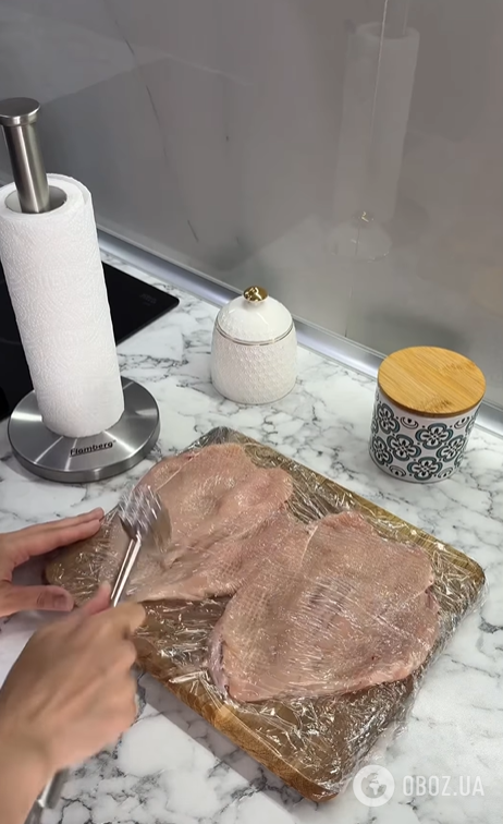 Курячі шашлички з беконом та часниковим соусом: ідеально на кожен день або для святкового столу