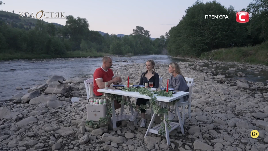 Первая драма и напряжение между участницами: как прошел пятый выпуск "Холостяка 14" в Карпатах. Фото