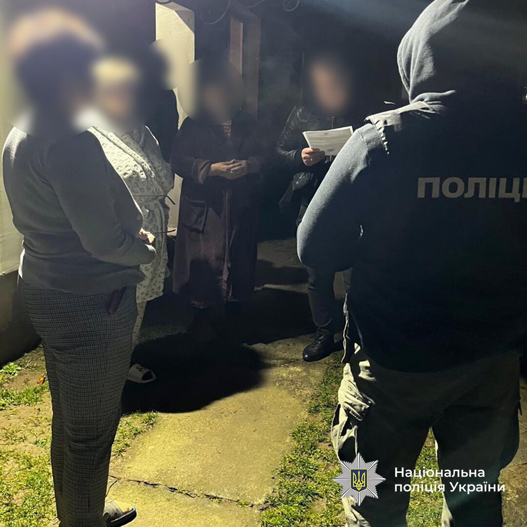 Сливали топливо из локомотивов: на Закарпатье задержали шестерых работников "Укрзалізниці". Фото