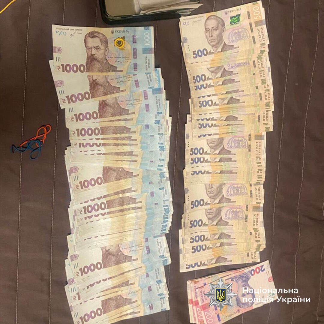 Сливали топливо из локомотивов: на Закарпатье задержали шестерых работников "Укрзалізниці". Фото