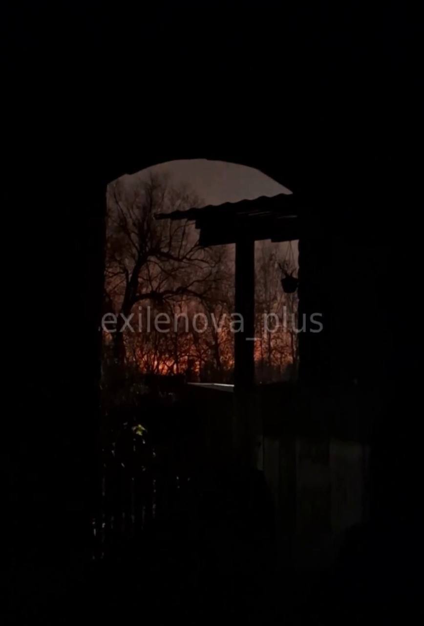 Заграва і вогонь: у Рязані пролунали потужні вибухи в районі НПЗ. Фото