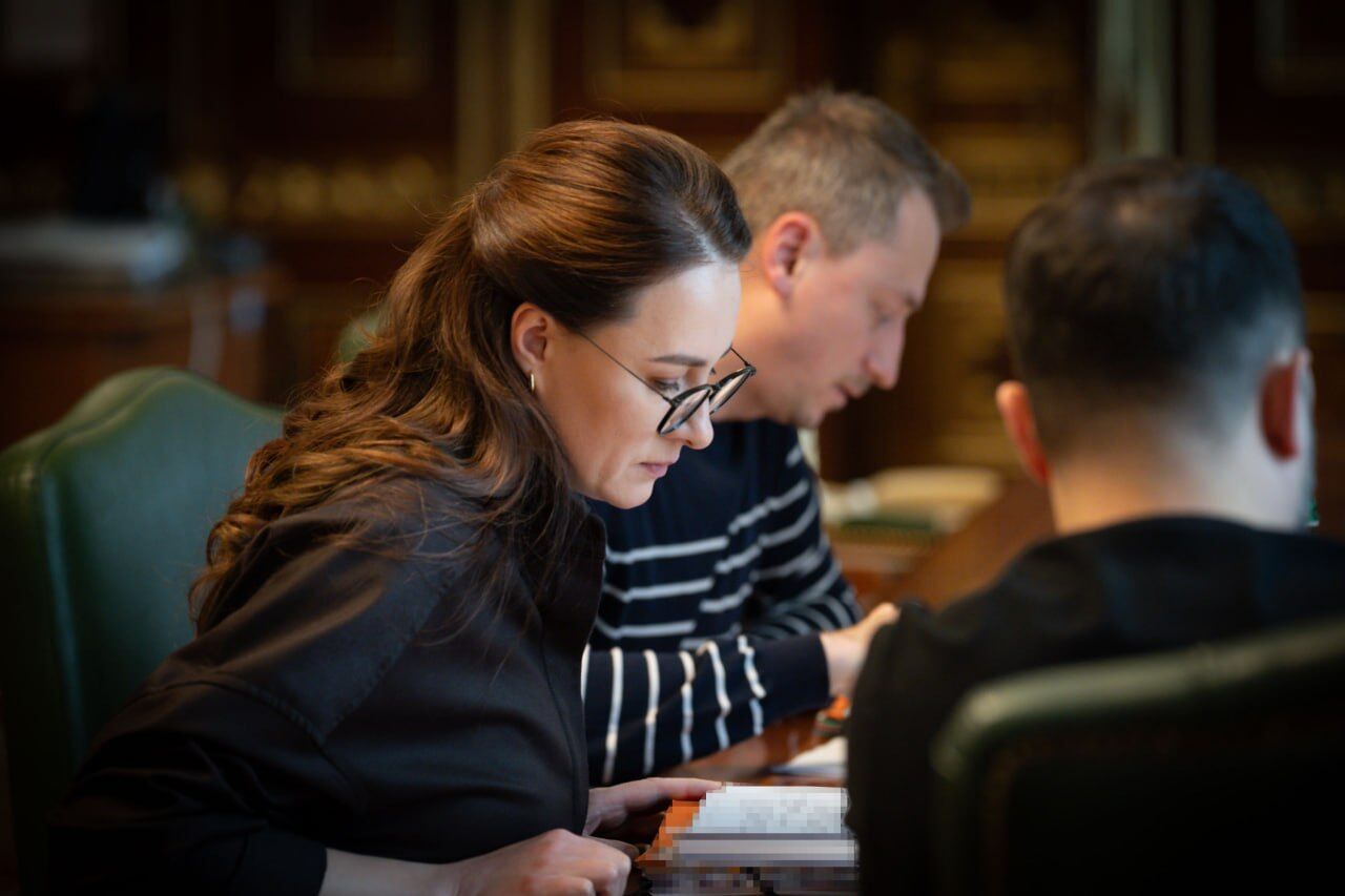 Зеленський: починаємо перезавантаження енергетичних підприємств, на будь-яку схему буде справедлива відповідь