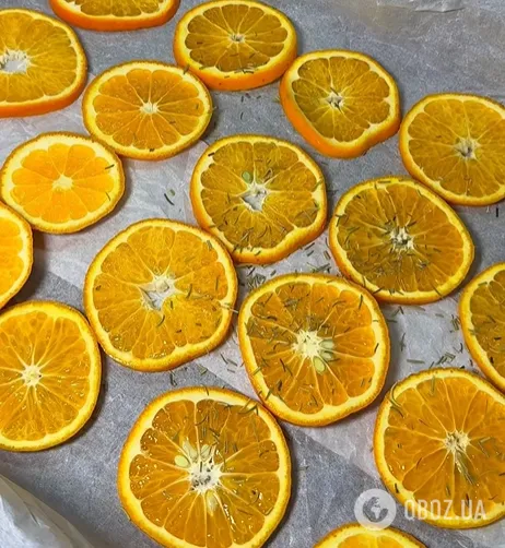 Как приготовить сочные куриные бедра в духовке: добавьте один сезонный ингредиент