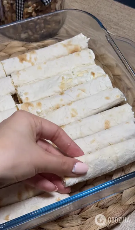 Ліниві налисники з сиром, для яких не знадобиться тісто: використайте лаваш