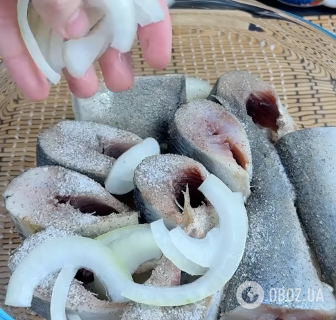 Маринованная сельдь с луком и лимоном: делимся рецептом очень вкусной закуски