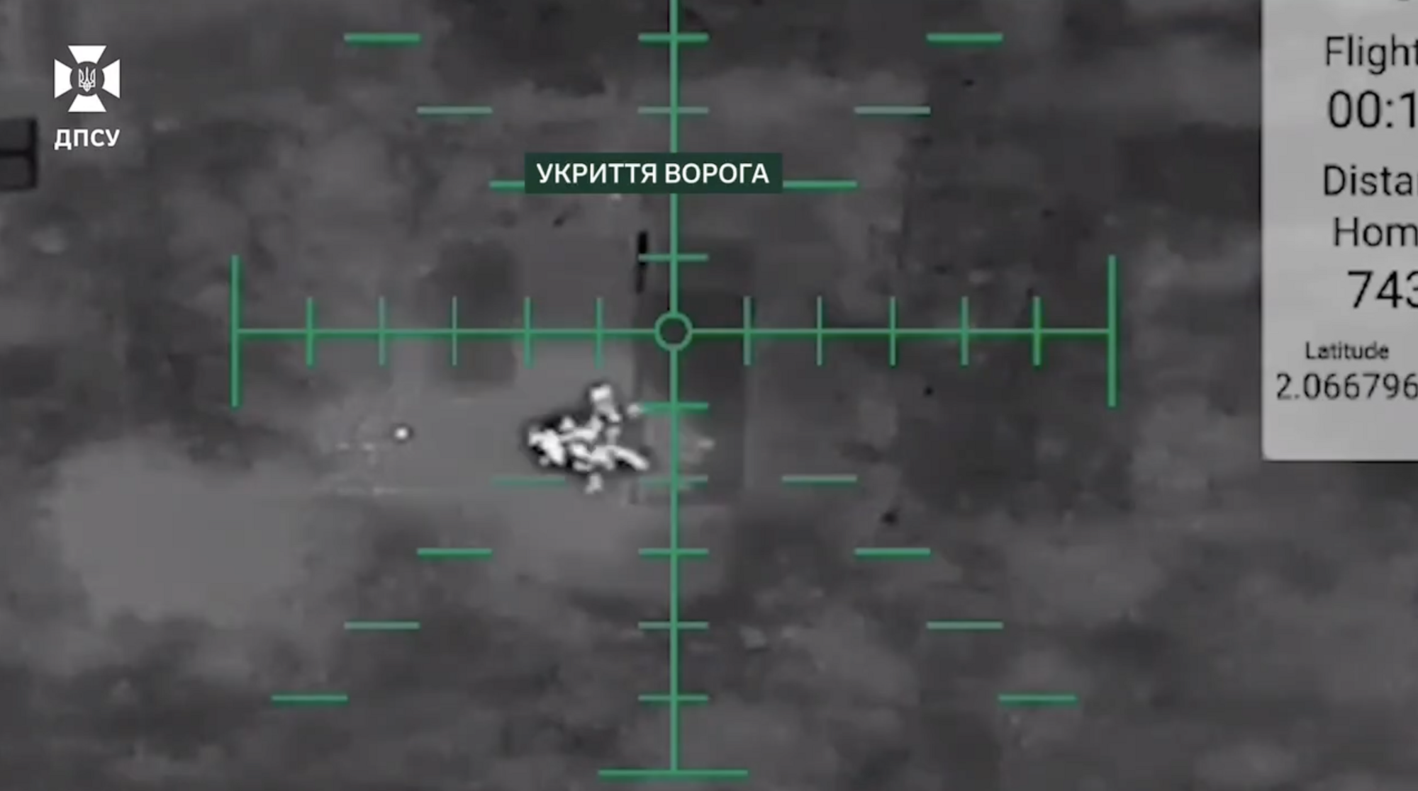 Пограничники уничтожили средства связи и технику оккупантов: дрон залетел прямо в укрытие. Видео