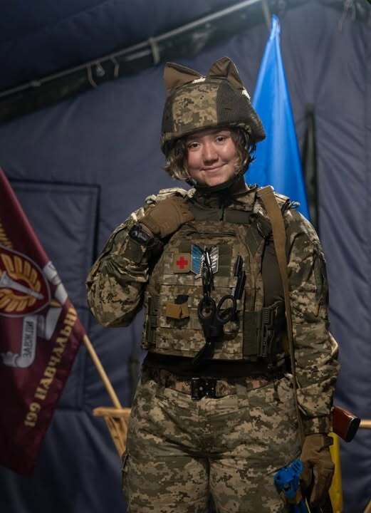 Мечтала поднять украинский театр: 25-летняя боевой медик "Пандора" умерла после тяжелого ранения