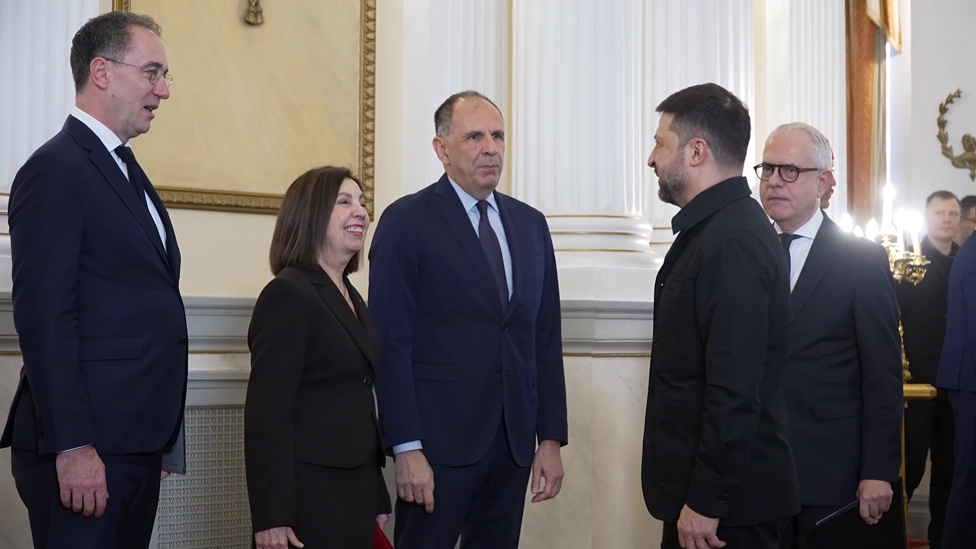 Зеленский прибыл с официальным визитом в Афины: что известно о цели. Фото и видео