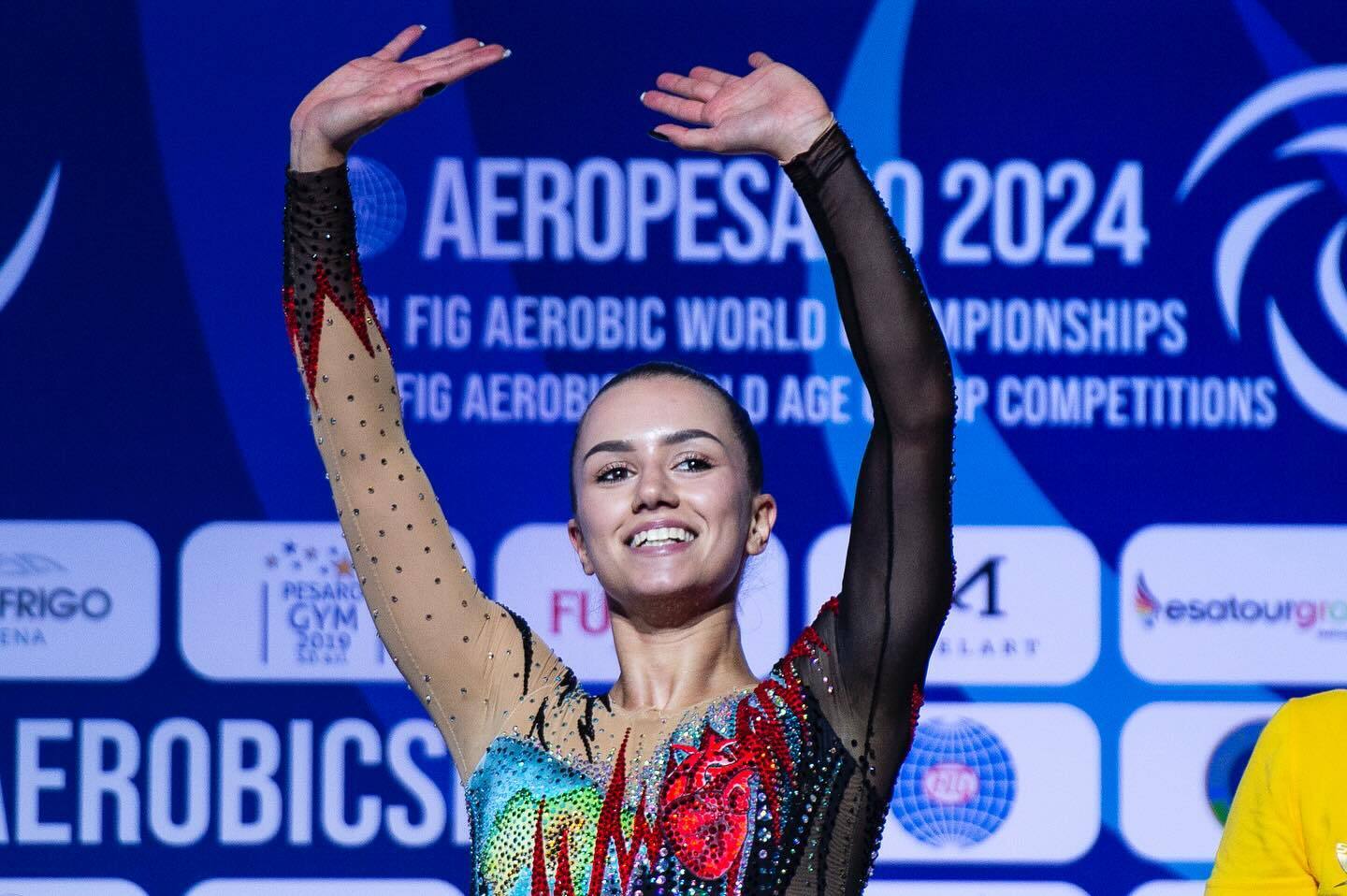 Впервые в истории! Украинская красавица выиграла чемпионат Европы по спортивной аеробике. Видео