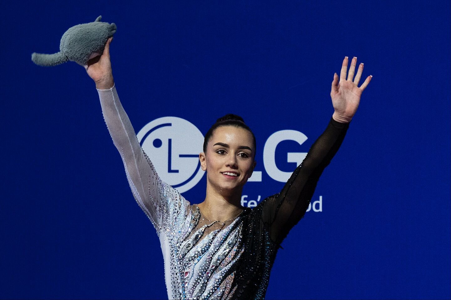 Впервые в истории! Украинская красавица выиграла чемпионат Европы по спортивной аеробике. Видео