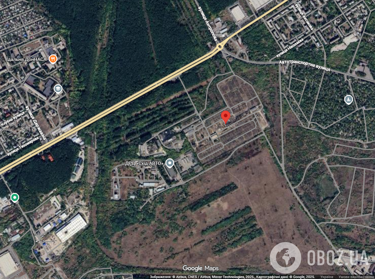 В Донецке взорвалась подстанция: город обесточен, зато пожар видно издалека. Фото и видео