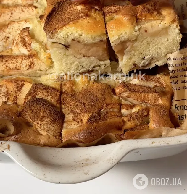 Пишна яблучна "Шарлотка" по-новому: ділимося простим рецептом