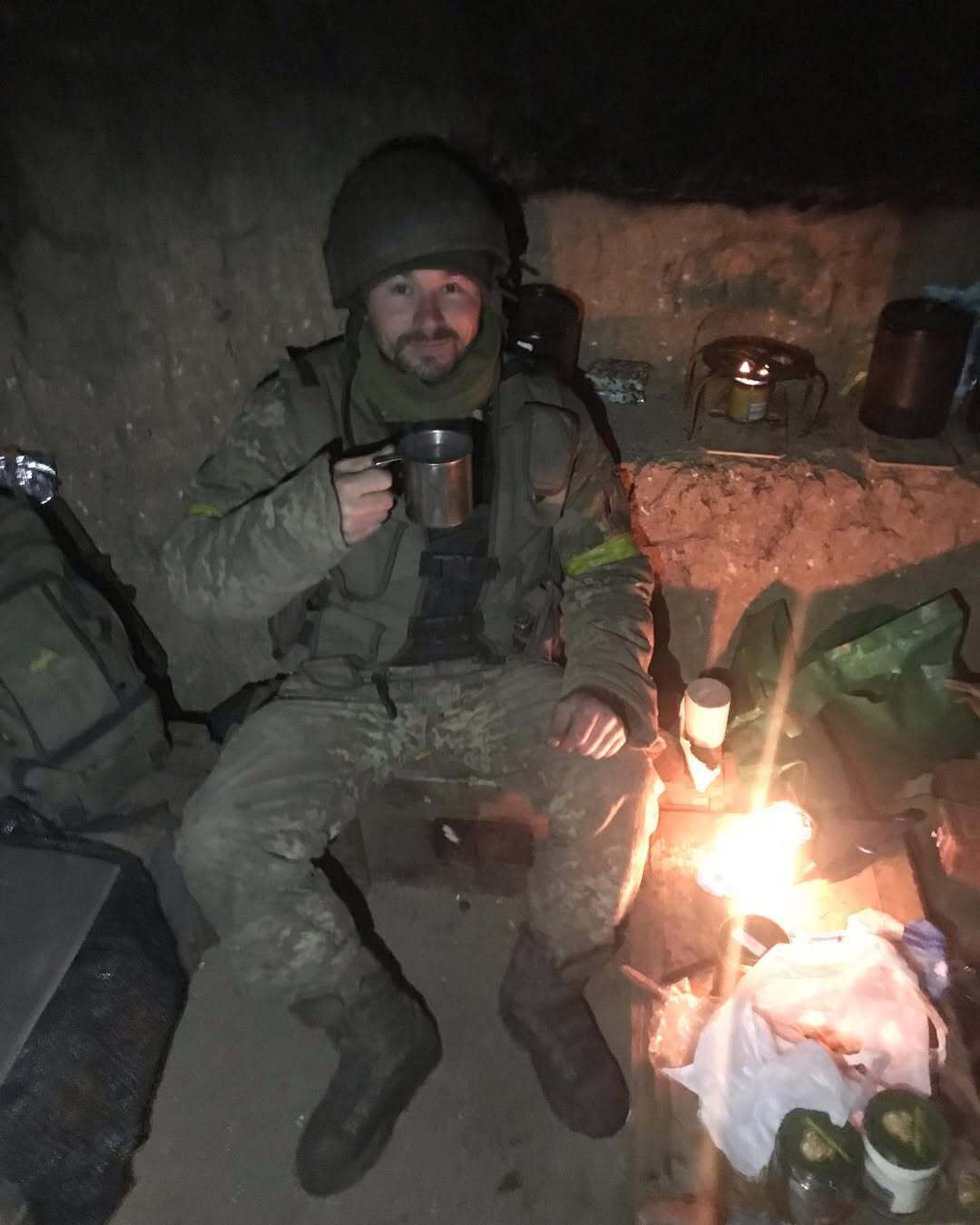 "Ви всі в мене підете на фронт". Герой мемів МС Петя, який воював "на нулі", пригрозив усім чоловікам у прямому ефірі. Відео