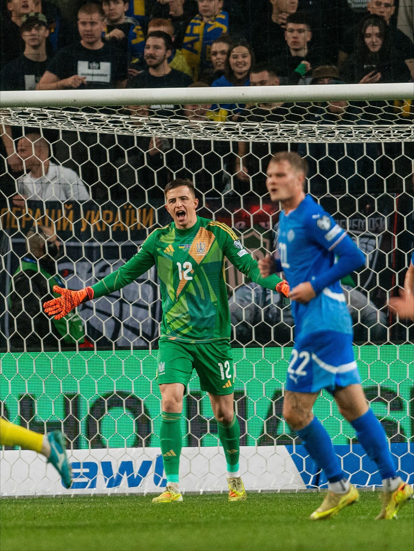 Украинский вратарь нарушил законы физики и не хватало раковины: как в Исландии отреагировали на поражение в отборе к ЧМ-2026 и разрушенную мечту
