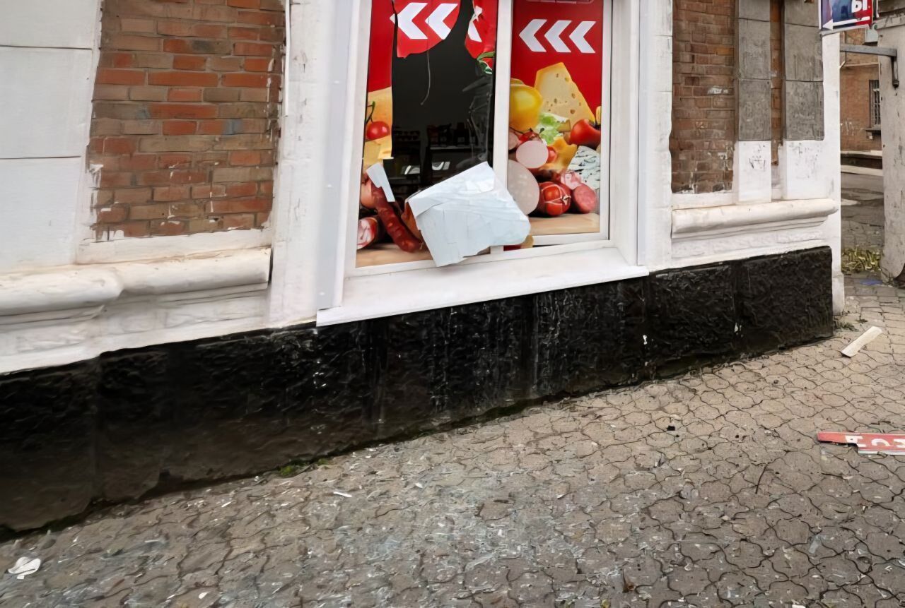 Оккупанты ударили по Никополю из артиллерии: погибли два человека, есть пострадавшие. Фото