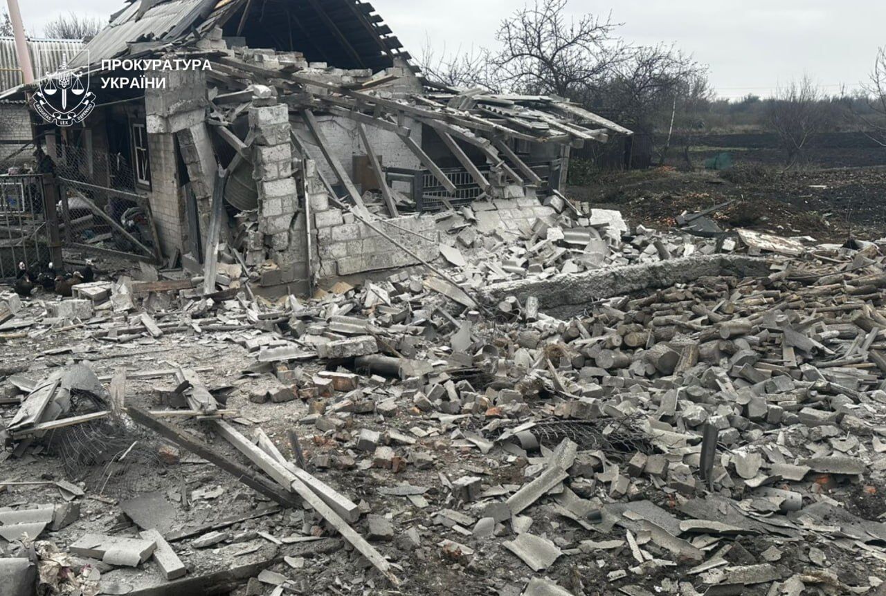 Оккупанты ударили по Никополю из артиллерии: погибли два человека, есть пострадавшие. Фото