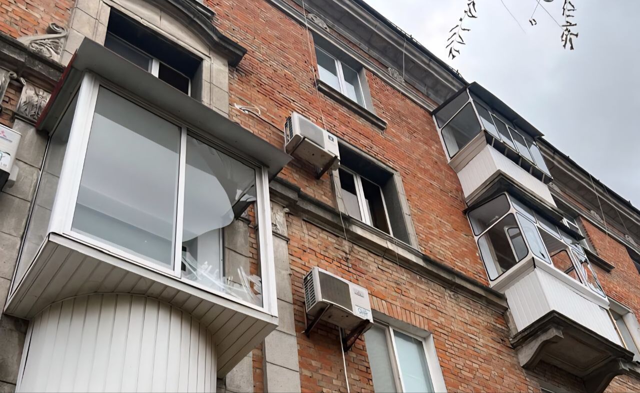 Оккупанты ударили по Никополю из артиллерии: погибли два человека, есть пострадавшие. Фото