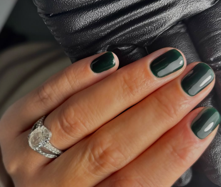 7 ідей стильного манікюру для тих, кому набридли нюд й одноколірне покриття