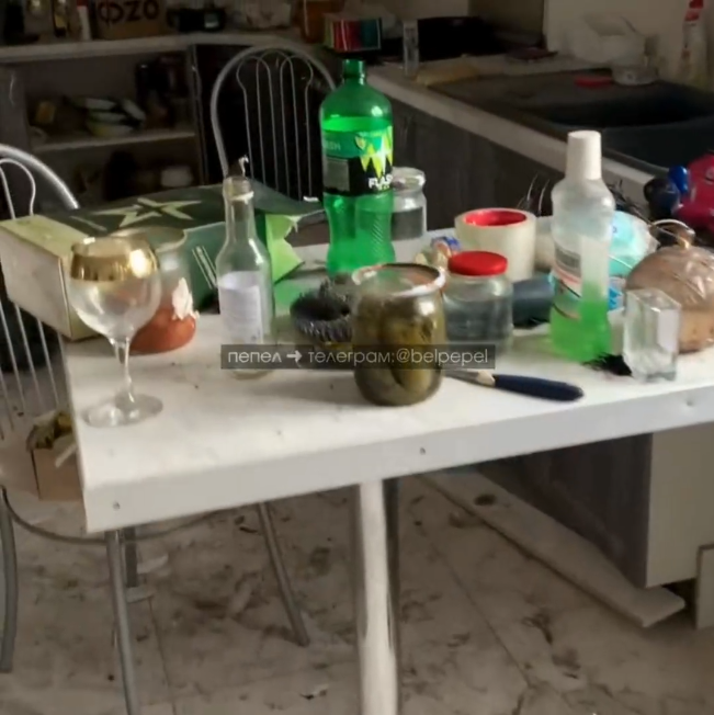 Российские военные грабят своих граждан, так же как в Буче под Киевом: вывозят все, начиная от бытовой техники, и грозят расстрелом