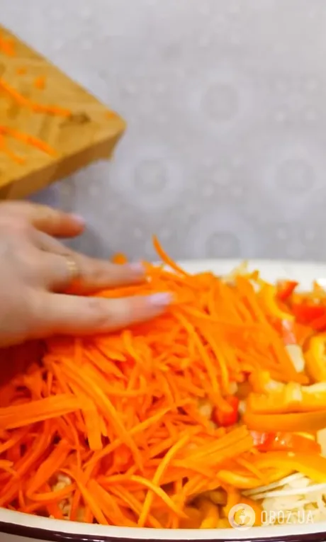 Хрустка капуста, маринована гарячим способом: чудово зберігається в холодильнику