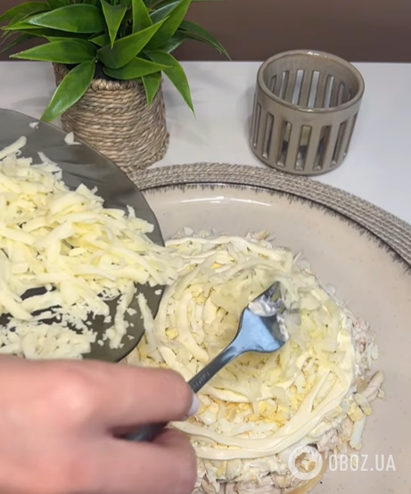 Салат "Тифани" для новогоднего стола: с виноградом и куриным филе