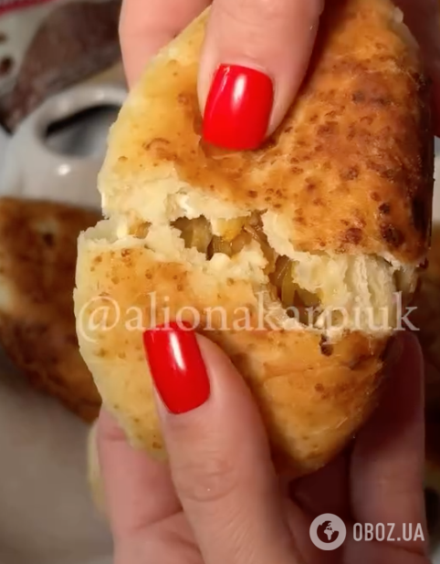 Пышные жареные пирожки за 5 минут: самый простой рецепт удачного теста